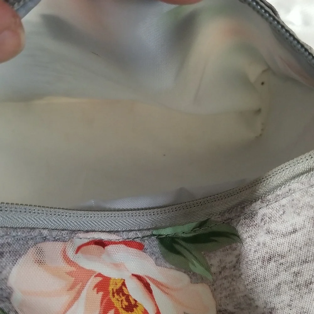 VOORAY FLORAL BACKPACK IN GREY & PINK